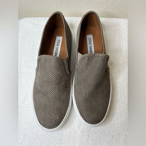 Steve Madden Slip on shoe